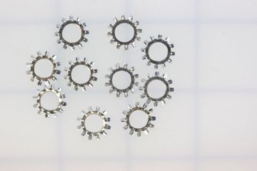 BraunAbility 10-pack: Washer 1/4 Ext Star Tooth Lock ZP